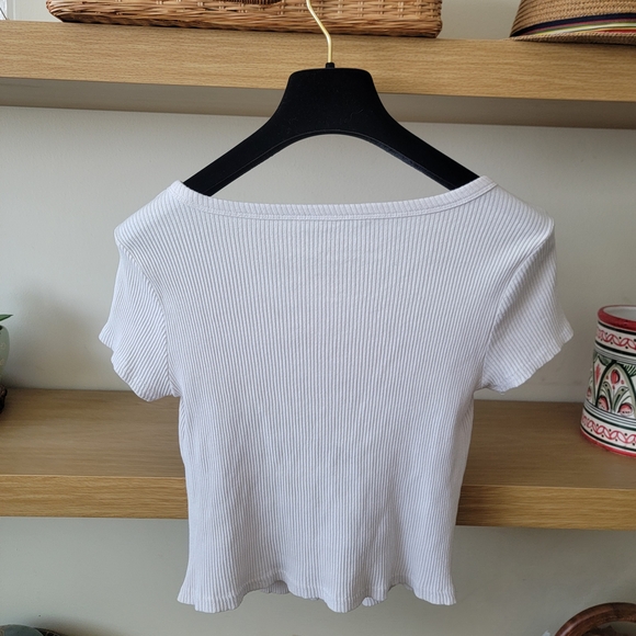 White Ribbed Button-Up Top - Picture 5 of 7